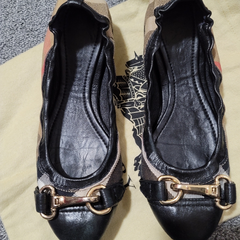 Burberry Ballerina shoes size 35